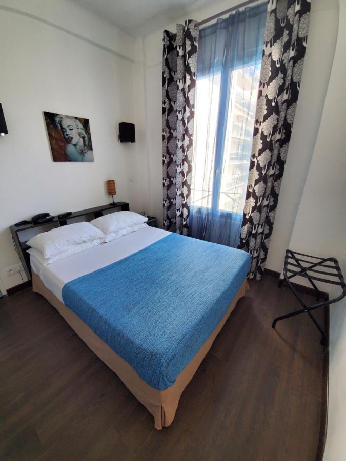 Brit Hotel Colbert Juan-les-Pins Eksteriør bilde