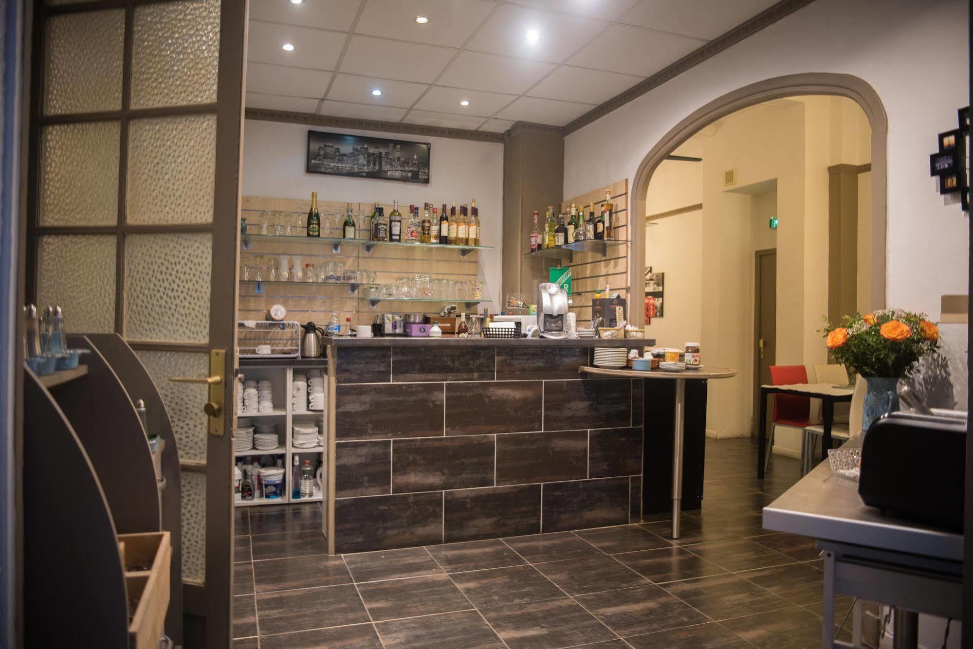 Brit Hotel Colbert Juan-les-Pins Eksteriør bilde